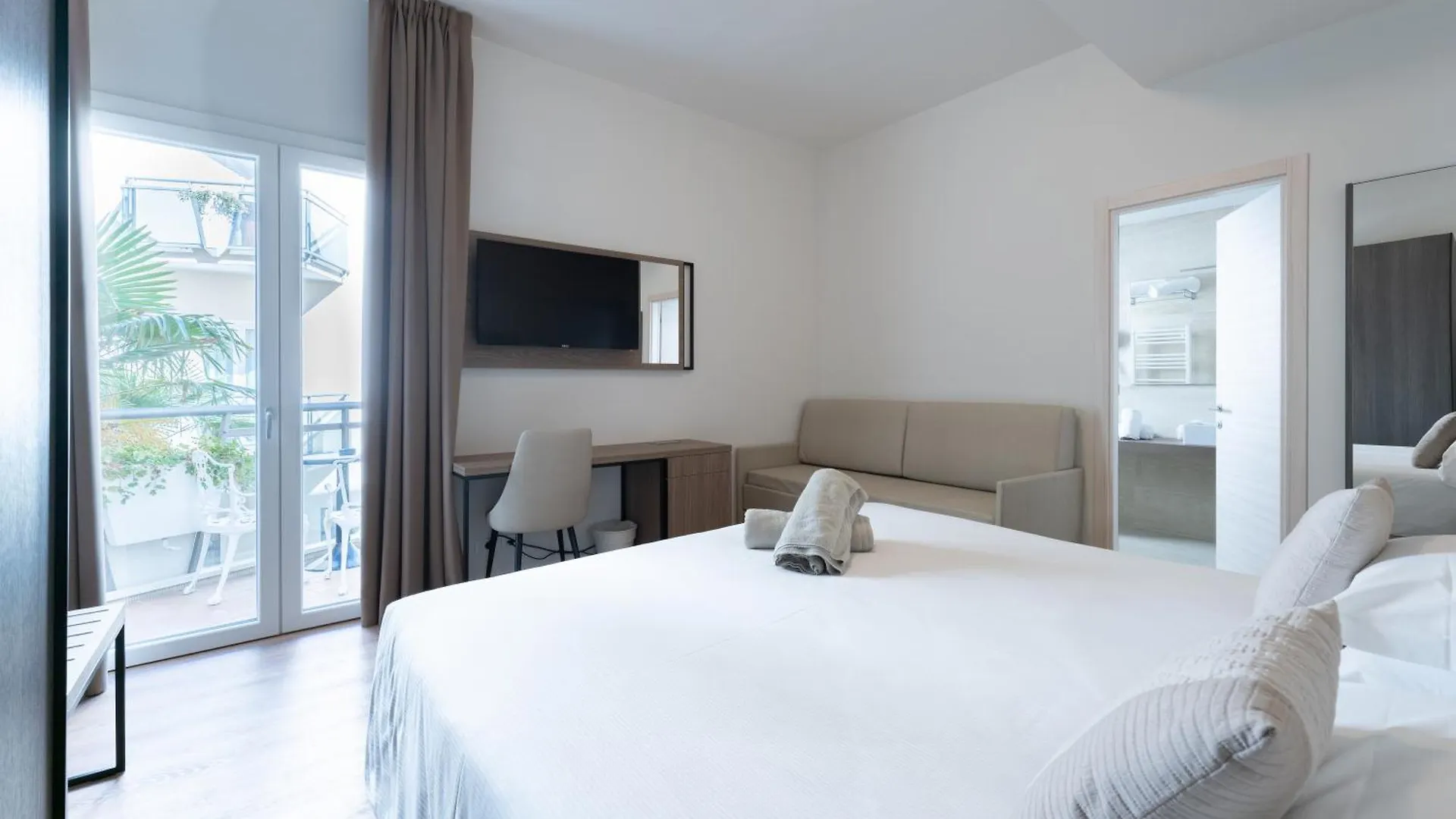 ****  Hotel Excelsior Lido di Jesolo Olaszország