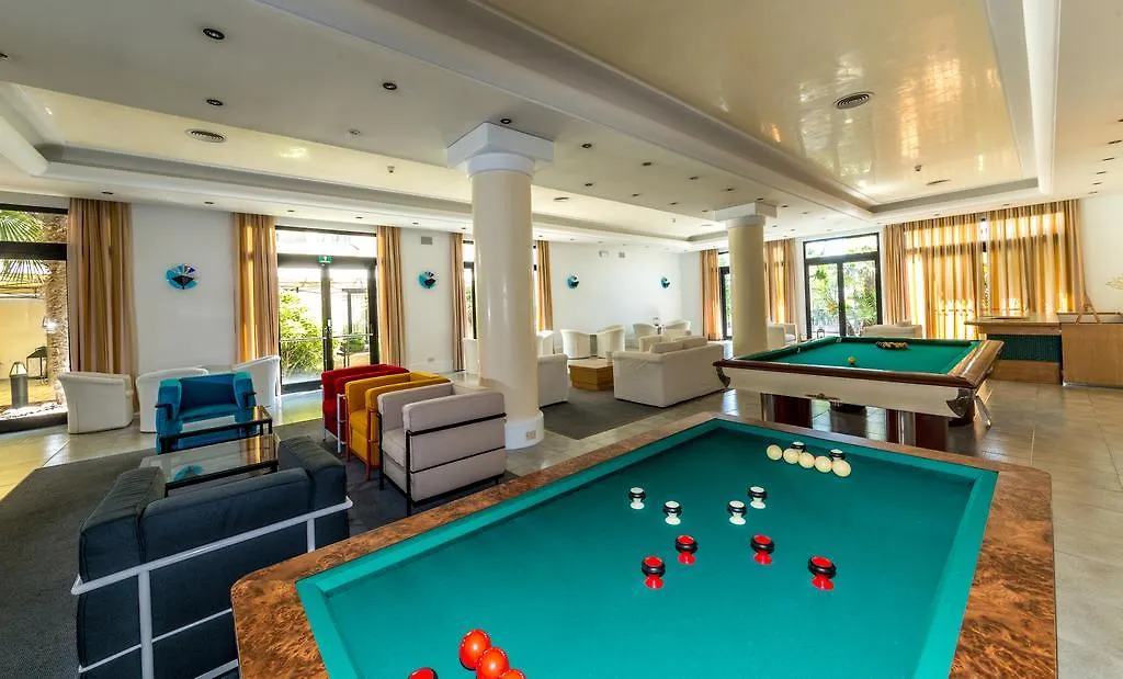 Hotel Excelsior Τζεσόλο Λίντο 4*,
